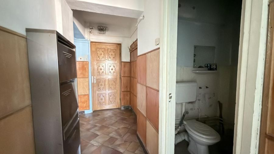 Apartament cu 4 camere semidecomandat în Nord-Vest