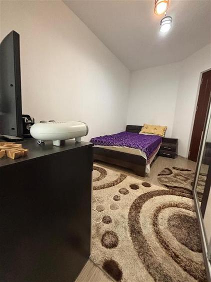 Apartament cu 2 camere decomandat în Valea Adâncă