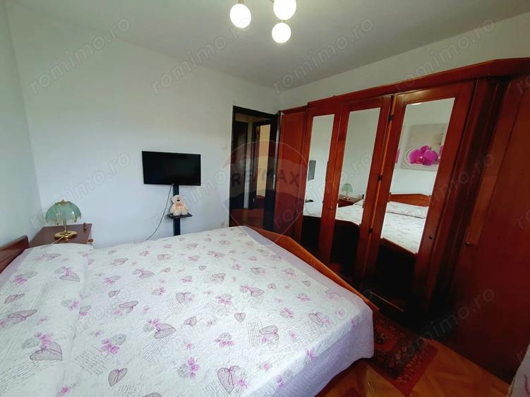 3 camere aproape de metrou, intr-o zona verde ?i lini?tita - 6