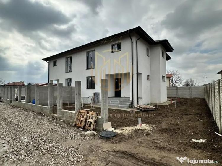 Casă cu 5 camere cu Teren 280 Mp în Central