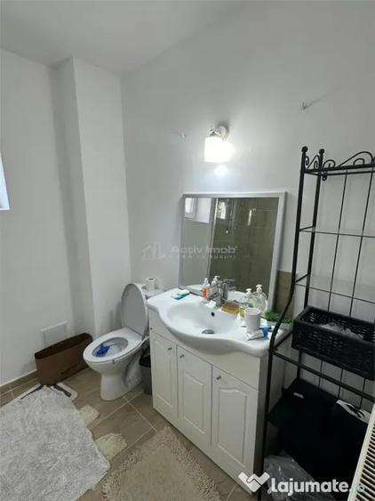 Casă cu 3 camere cu Teren 2000 Mp în Central