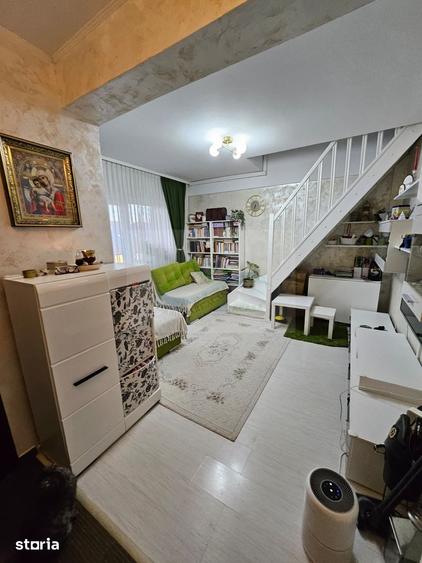 Apartament cu 3 camere decomandat în Ipotești