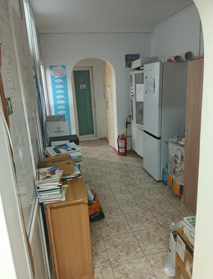 Centru Ferdinand spatiu birouri la parter bloc - 3