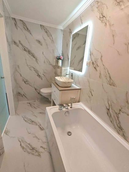 Apartament cu 4 camere decomandat în Decebal