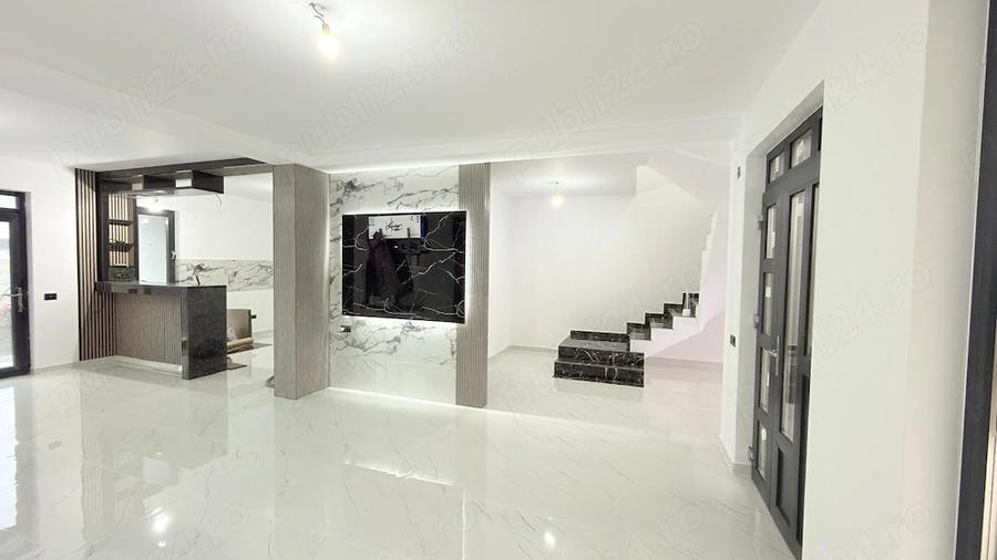Persoana fizica,(5% reducere pentru luna mai) vand casa Cristian, Brasov - 1