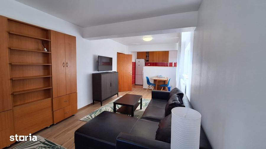 Apartament cu 2 camere semidecomandat, mobilat în Cișmigiu