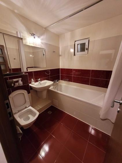 Apartament cu 2 camere semidecomandat în Berceni