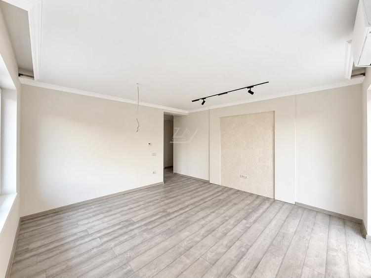 Apartament cu 2 camere decomandat în Giroc