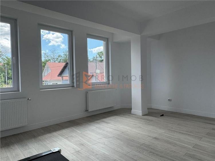 Casă individuală cu 6 camere cu Teren 702 Mp în Gura Câlnăului