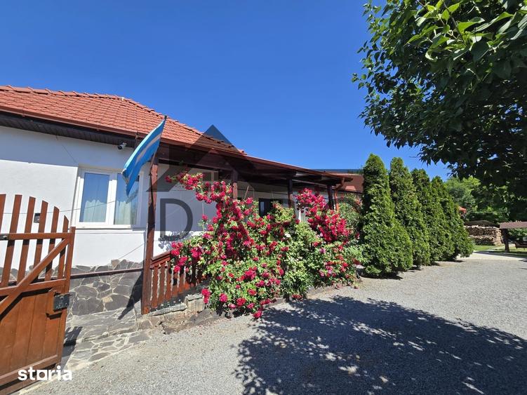 Casă cu 4 camere cu Teren 660 Mp în Livezeni
