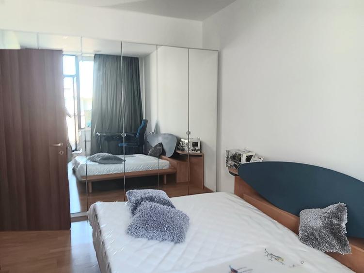 Apartament decomandat în Băneasa