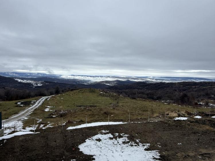 Casă individuală cu 6 camere cu Teren 500 Mp în Sălicea