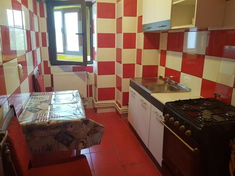 Garsonieră decomandată în Nicolina