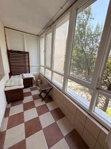 Apartament cu 4 camere decomandat în Sebastian