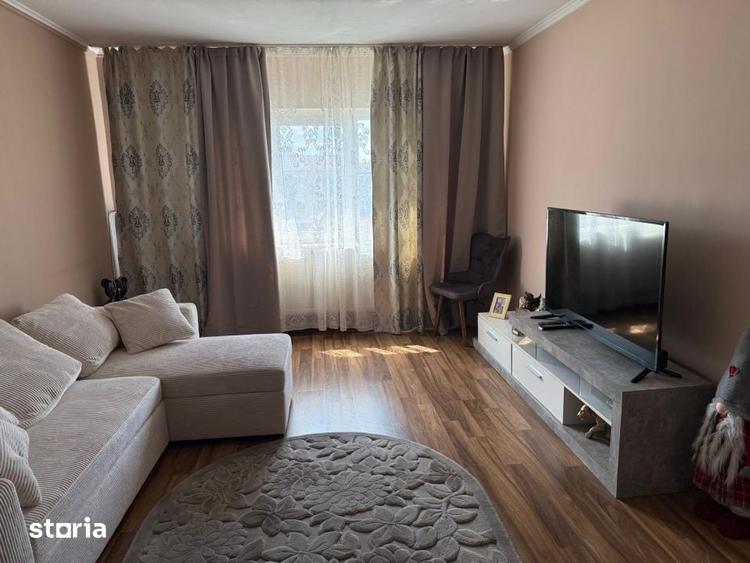 Apartament cu 2 camere decomandat în Lotus