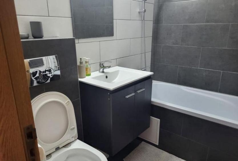 Apartament cu 2 camere decomandat, mobilat în Vitan