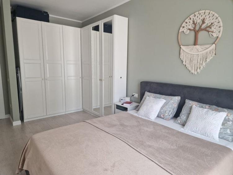 Apartament cu 2 camere decomandat, mobilat în Dumbrăvița