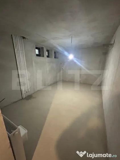 Casă cu 7 camere cu Teren 600 Mp în Micro 6