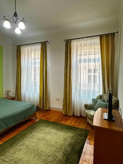 Apartament cu 3 camere decomandat, mobilat în Ultracentral