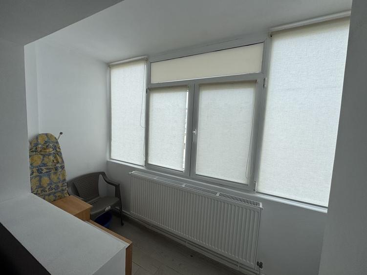 Apartament cu 2 camere semidecomandat în Palazu Mare
