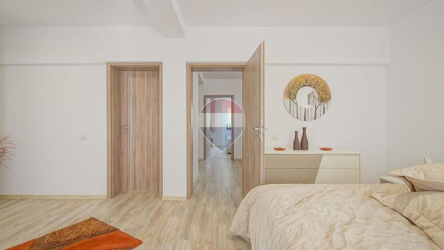 Apartament cu 4 camere decomandat, mobilat în Cioplea