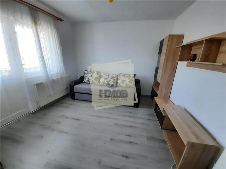 Apartament cu 2 camere decomandat în Mihai Viteazul