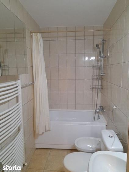 Apartament cu 2 camere decomandat în Podu Roș