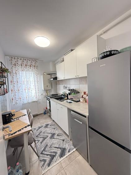 Apartament cu 2 camere decomandat în Militari