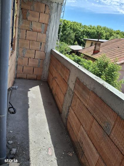 Apartament cu 2 camere decomandat în Giulești