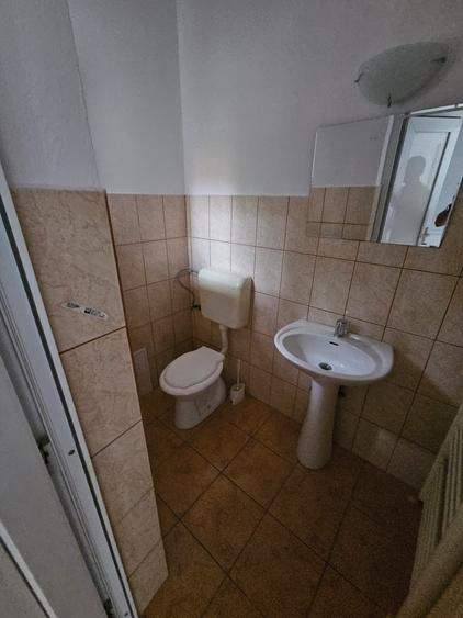 Spațiu comercial, de 43 mp, în Central