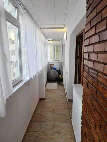 Apartament cu 3 camere, etaj 3/9, Nicolina - 5