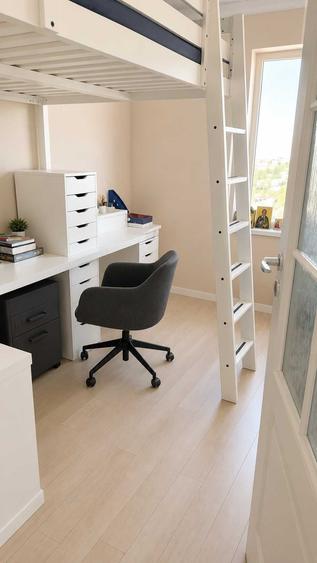 Apartament cu 4 camere decomandat în Liteni