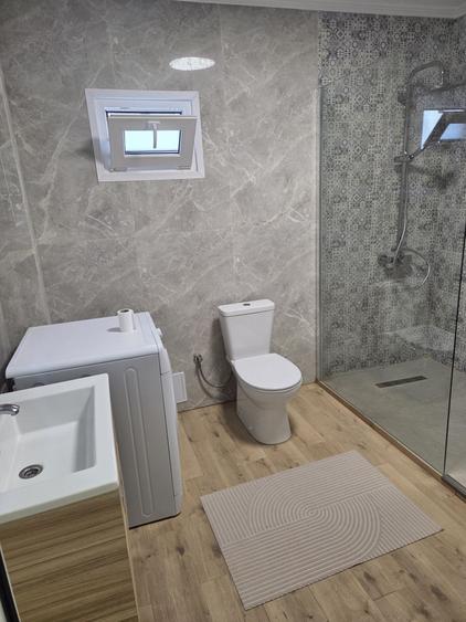 Apartament cu 2 camere decomandat în Lacu