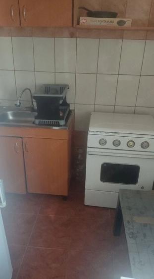 Garsonieră decomandată, mobilată în Bucur Obor