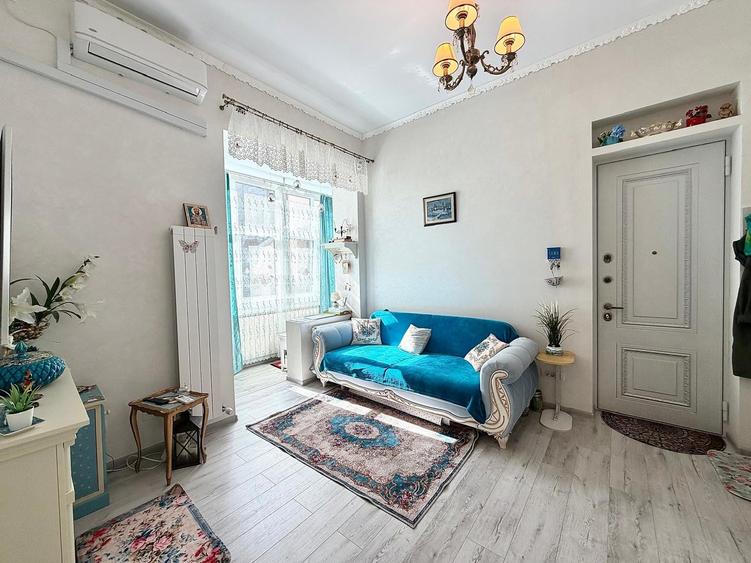 Apartament cu 2 camere semidecomandat în Universitate
