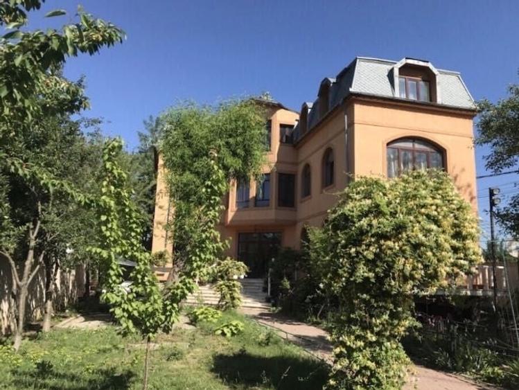 Casă cu 4 camere cu Teren 600 Mp în Mărăcineni