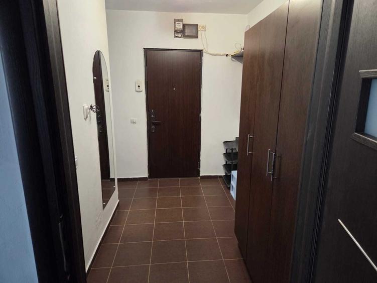 Garsonieră decomandată în Politehnica