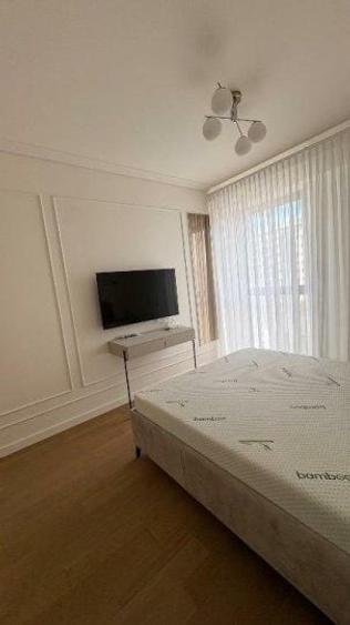 Apartament cu 2 camere semidecomandat, mobilat în Timpuri Noi
