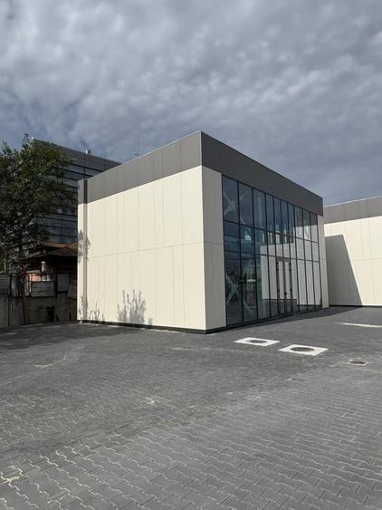 Spațiu comercial, de 160 mp, în Central
