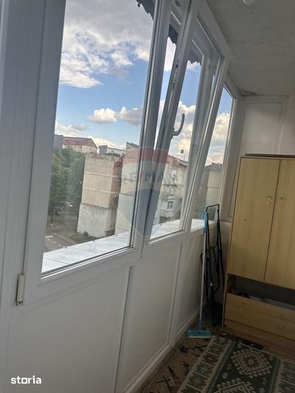Apartament cu 2 camere semidecomandat în Mărăței