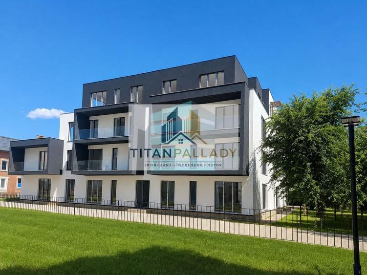 Apartament cu 4 camere decomandat în Titan