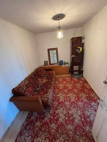 Casă cu 3 camere în Central