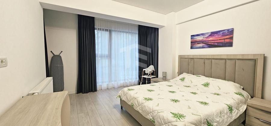 Apartament cu 2 camere semidecomandat, mobilat în Central