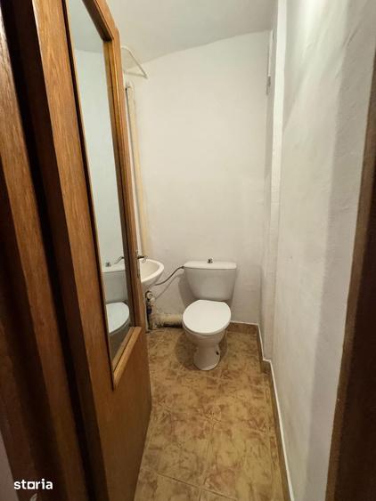 Apartament cu 3 camere decomandat în Mioriței