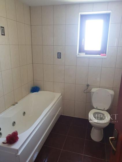 Casă individuală cu 4 camere cu Teren 1300 Mp în Dealu Negru