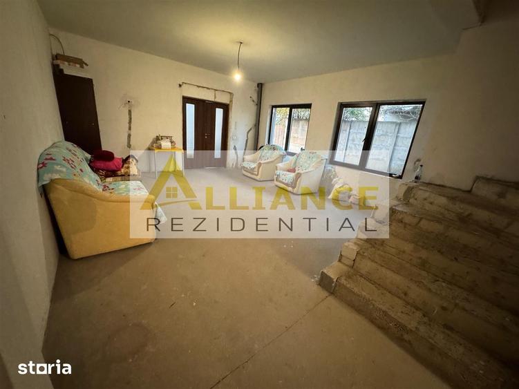 Casă cu 7 camere cu Teren 450 Mp în Jilava