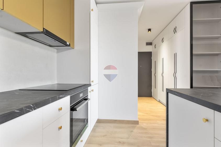 Apartament cu 2 camere semidecomandat, mobilat în UTA