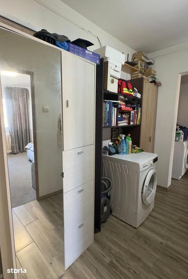 Apartament cu 3 camere în Cetate