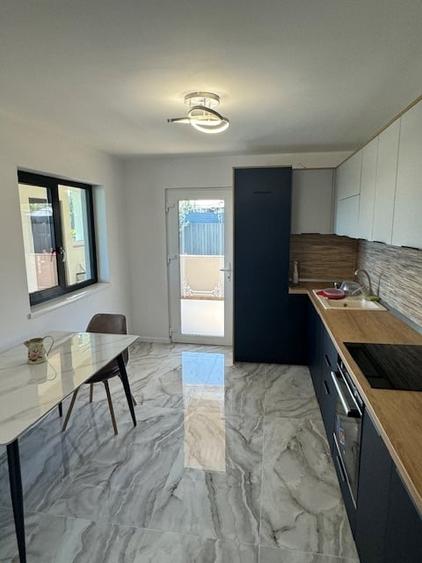 Casă individuală cu 6 camere cu Canalizare în Sărata (Sărata)