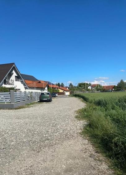 Teren Construcții intravilan de 33737 mp, în Stupini